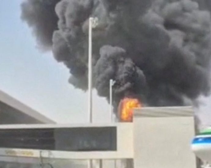 saudi-arabia-reopens-riyadh-airport-after-houthi-attack-kills-three