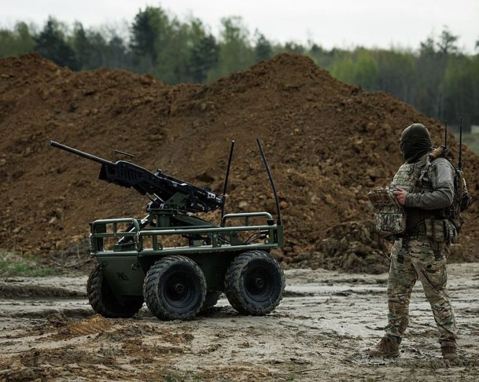 how-ukraine’s-ground-robots-are-changing-the-battlefield