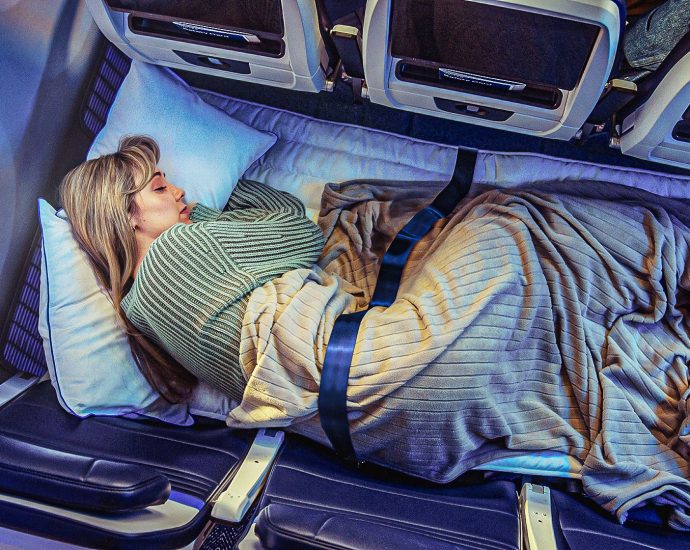 what-united-airlines’-new-relax-row-economy-beds-will-likely-cost-on-long-haul-flights