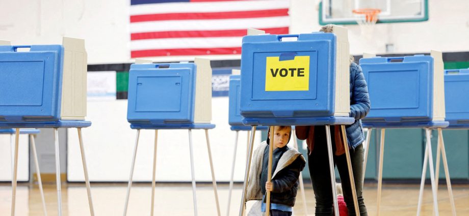 ai-deepfake-ads-grow-more-popular-in-us-midterm-campaigns,-blurring-truth