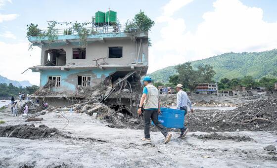 amid-heartache-of-nepal-flooding-disaster,-fear-remains