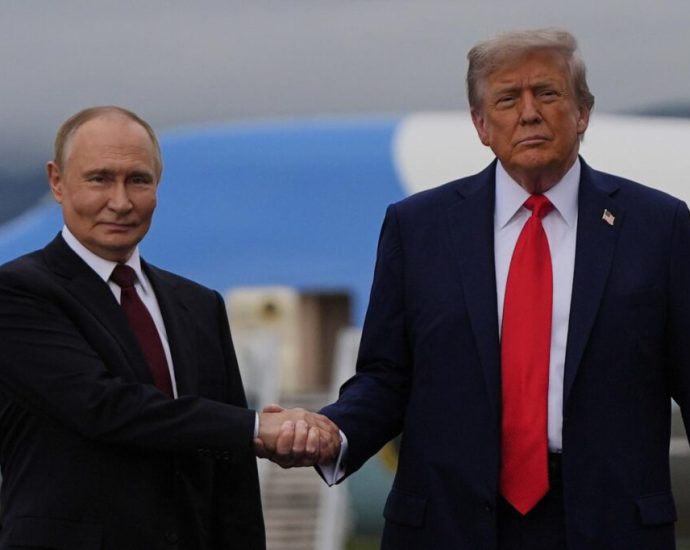 the-traitor-says-russia-agreed-to-supply-millions-of-tons-of-diesel-to-us-and-global-markets-as-he-blames-ukraine-for-fuel-price-hikes-driven-by-iran-war