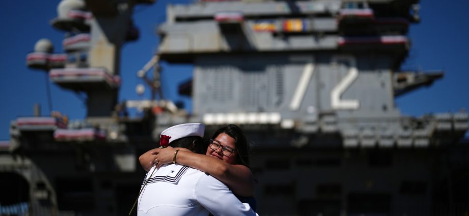 uss-lincoln-returns-to-san-diego-after-historic-10-month-deployment