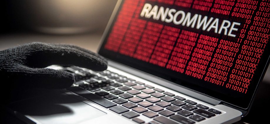 ransomware-consultant-said-he-would-decrypt-data,-is-accused-of-paying-ransoms-instead