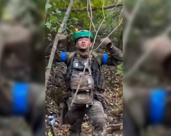 mexico-investigates-video-said-to-show-cartel-members-fighting-for-ukraine