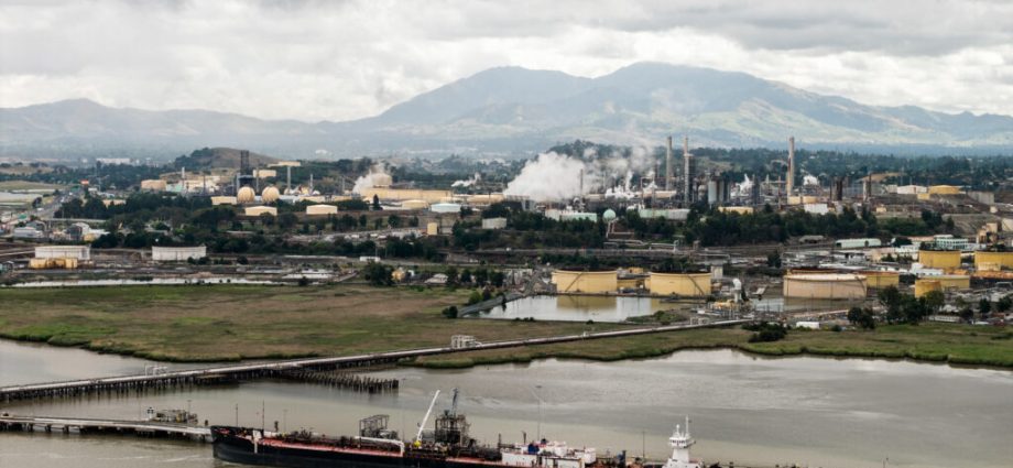 northern-california-community-wants-stronger-oversight-of-dangerous-refineries-nearby