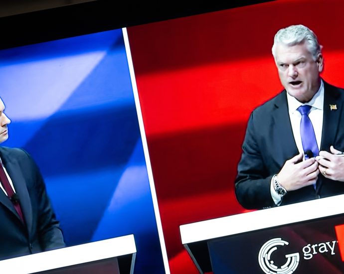 debates-in-georgia-and-michigan-show-democrats’-surest-midterm-bet,-and-its-riskiest 