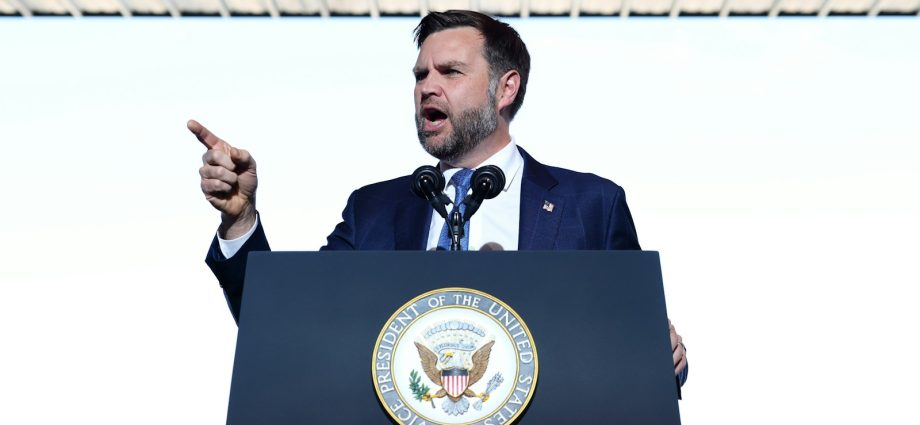jd-vance-tries-to-be-funny-and-comes-across-weird