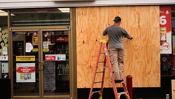 life-threatening-hurricane-isaias-makes-landfall-in-florida,-bringing-high-winds-and-heavy-rain