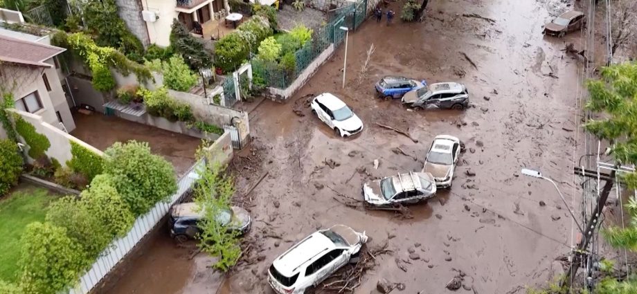chile-declares-las-condes-disaster-zone-after-mudslide