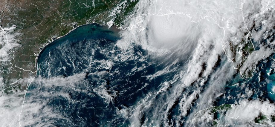 ‘life-threatening’-isaias-pummels-the-florida-gulf-coast