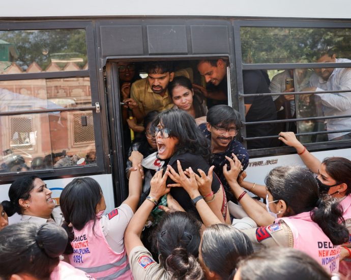 india’s-‘cockroach’-leaders-detained;-new-delhi-in-lockdown