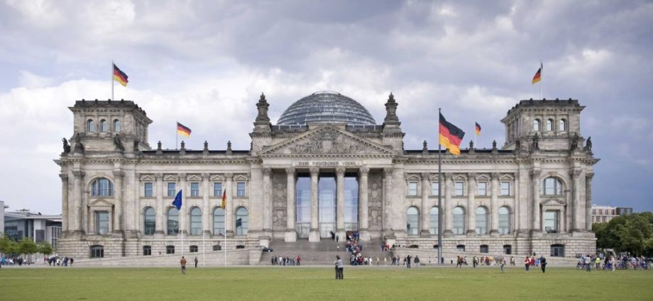 memory-for-100,000-killed-by-nazis:-germany-recognizes-special-responsibility-to-ukraine-and-links-it-to-support-against-russia’s-war