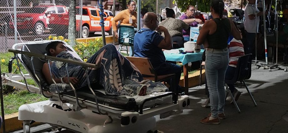 panic-in-panama-as-7.7-quake-hits,-cathedral-collapses-and-tsunami-warnings-spread
