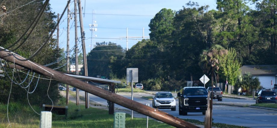 isaias-pummels-the-gulf-coast,-and-plows-through-alabama