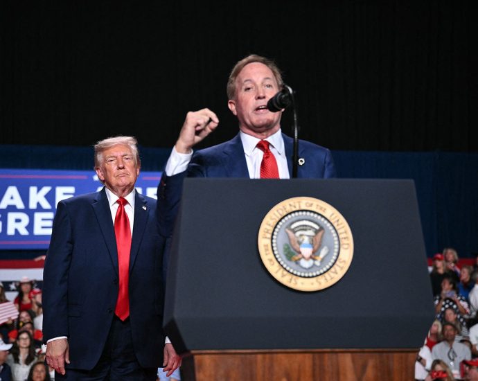 Republicans Have the Cash, but Democrats Have the Atmosphere