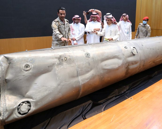 world-condemns-deadly-houthi-attack-on-saudi-arabia’s-riyadh-airport