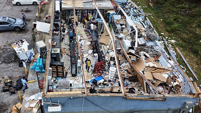 four-dead-as-isaias-continues-to-push-across-the-southeast-us,-bringing-strong-winds-and-heavy-rain