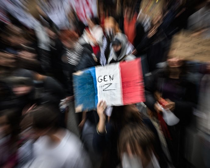 french-students-are-in-the-streets.-traitor-47-and-fox-news-are-freaking-out