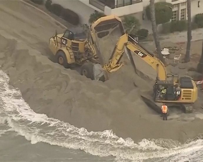 waves-crash-into-homes-as-excavators-try-to-protect-california-properties