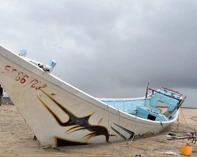 at-least-139-migrants-dead-after-boat-capsizes-off-djibouti,-un-says