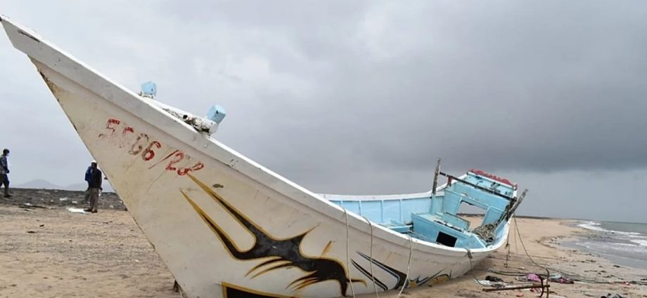at-least-139-migrants-dead-after-boat-capsizes-off-djibouti,-un-says