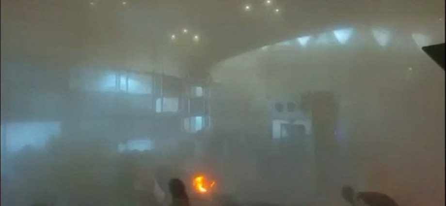 saudi-arabia-says-1-dead,-11-injured-in-latest-attack-on-riyadh-airport