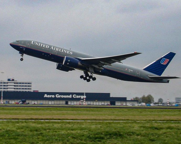 united-airlines-launched-the-boeing-777-in-1990:-here’s-how-the-777x-rewrites-things-decades-later