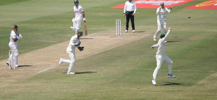 steve-smith-breaks-test-fielding-record-as-australia-dominate-south-africa
