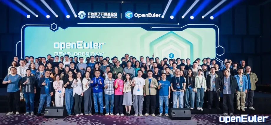openeuler-is-revamping-the-development-experience-of-the-open-source-community-with-an-ai-toolchain