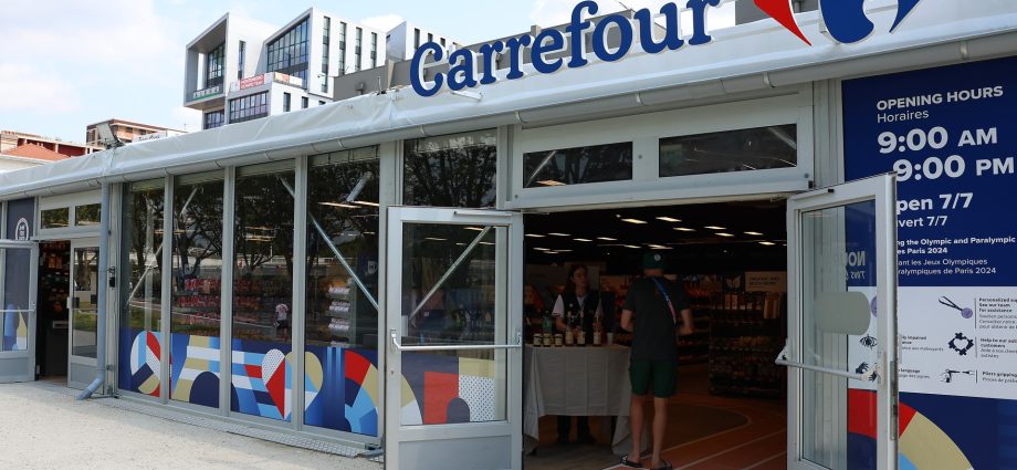 ‘unprecedented’-cyberattack-hits-french-supermarkets,-causing-food-losses