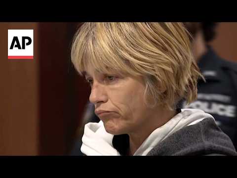 selma-blair-arrested-after-alleged-assault-on-delta-flight