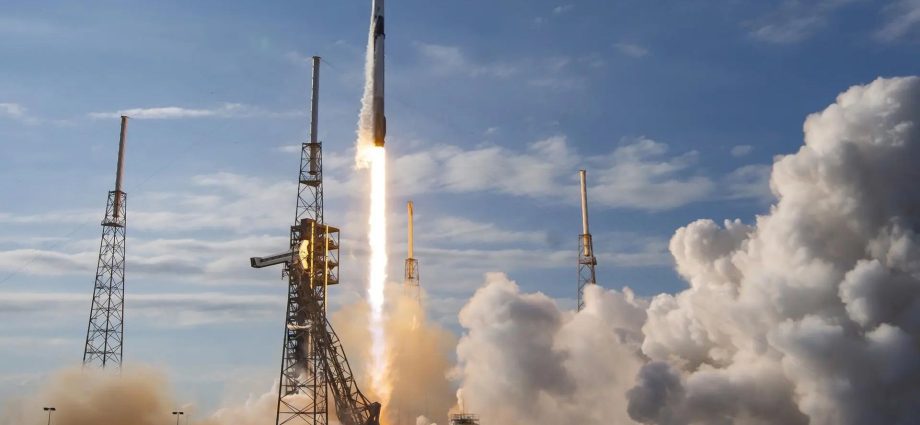 SpaceX launching 6,300 pounds of cargo to the ISS on Oct. 13: Watch it live