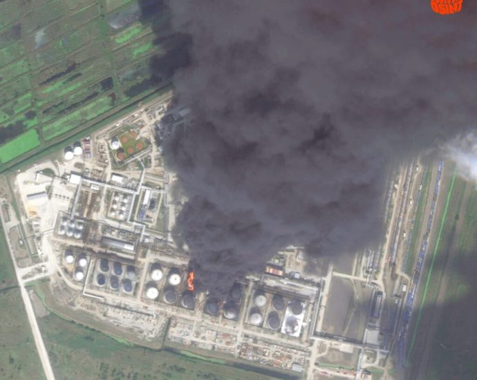 ukraine-says-it-hit-12-russian-refineries-in-september.-no-refinery-strikes-reported-since-the-traitor’s-“energy-ceasefire”