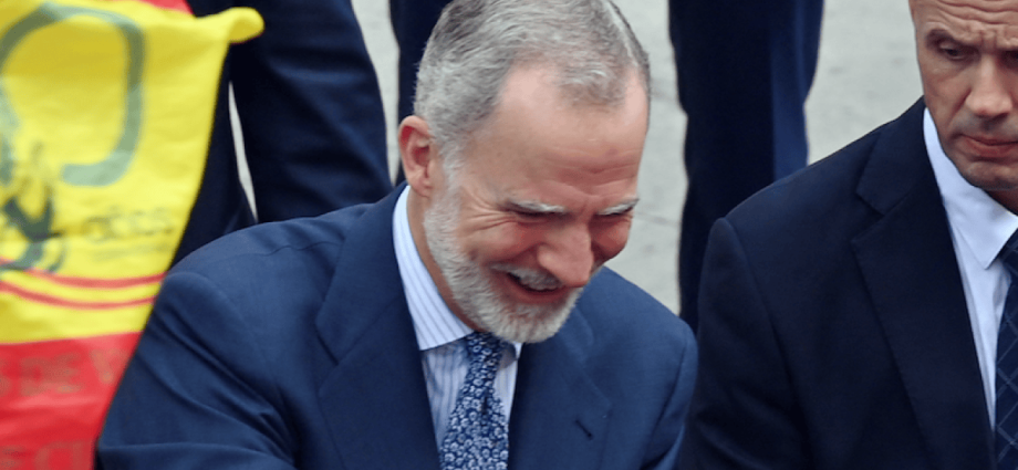 spain’s-king-felipe-makes-first-visit-to-ceuta-amid-migrant-crisis
