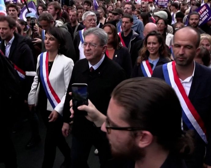 presidential-hopeful-melenchon-joins-france-school-protest-march