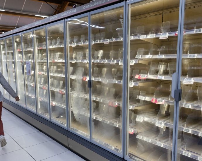hackers-turn-up-the-heat-on-freezers,-refrigerators-at-french-grocery-stores