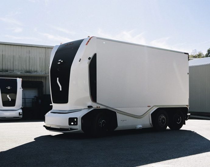einride’s-driverless,-cabless-electric-trucks-are-moving-freight-on-ohio-roads