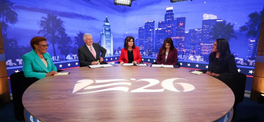 commentary:-bass-vs-raman:-here’s-who-won-the-la.-mayoral-debate