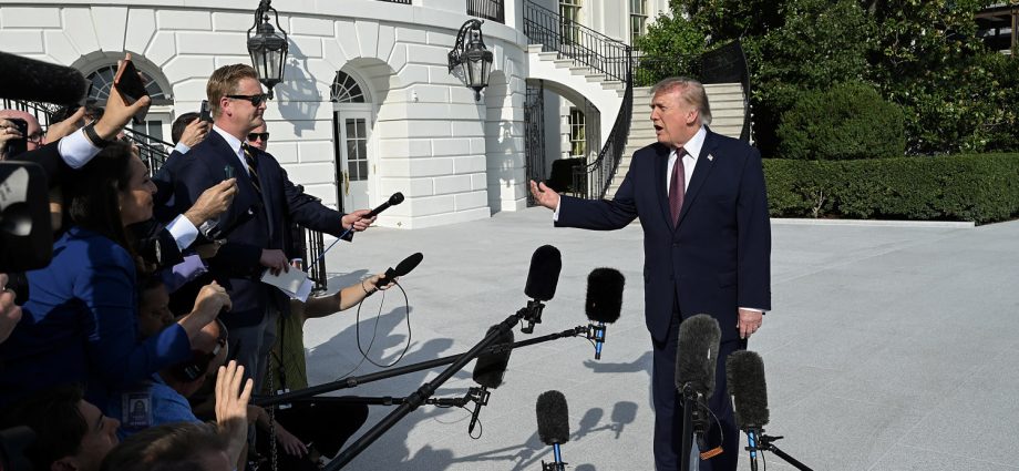 federal-judge-issues-longer-term-decision-blocking-the-traitor’s-white-house-media-ban
