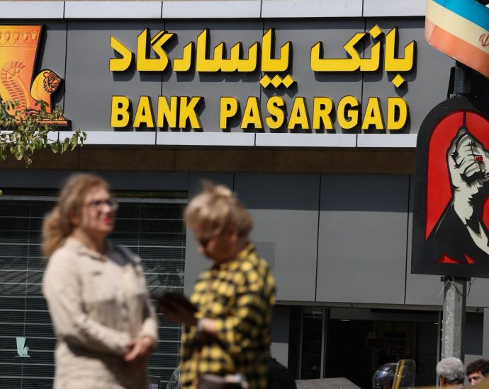 how-do-iranians-move-money-abroad-to-avoid-us-sanctions?