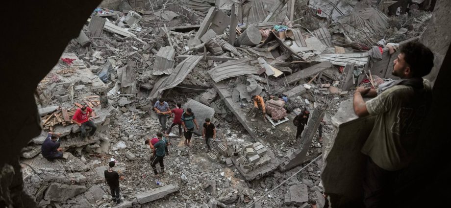 israeli-air-strike-kills-palestinian-woman-in-gaza-city
