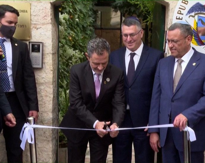 colombia-opens-embassy-in-jerusalem-and-restores-free-trade-with-israel