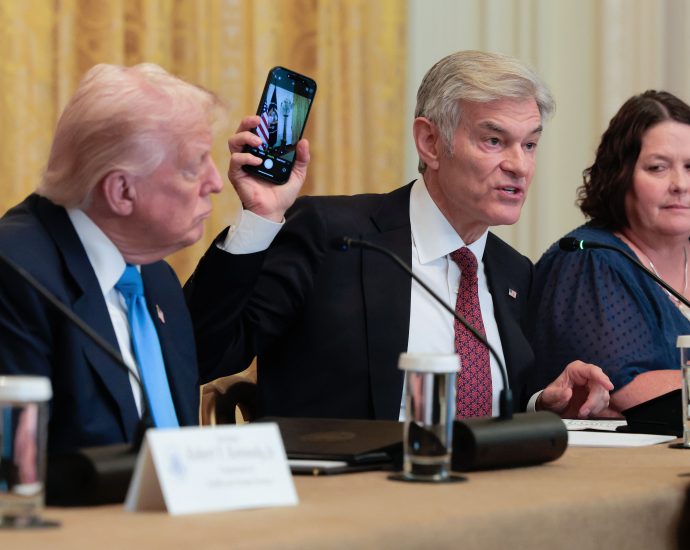 AI, Tech Leaders Are Lobbying The Traitor Health Officials in a Government-Run Chat Room