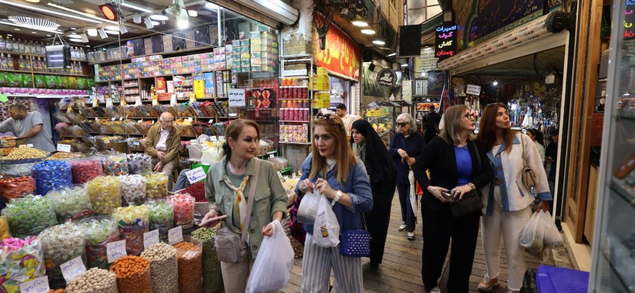 tehran-municipality-accused-of-‘overstep’-after-launching-welfare-projects