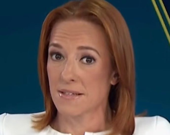jen-psaki-skewers-the-traitor’s-new-press-secretary:-‘oh,-katie’