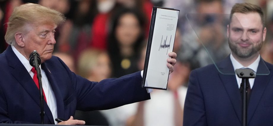 the-traitor-pardons-men-at-alaska-rally-who-pleaded-guilty-to-violating-clean-air-act