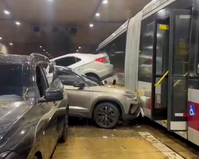 heavy-rain-causes-mass-pileup-in-brazil-tunnel