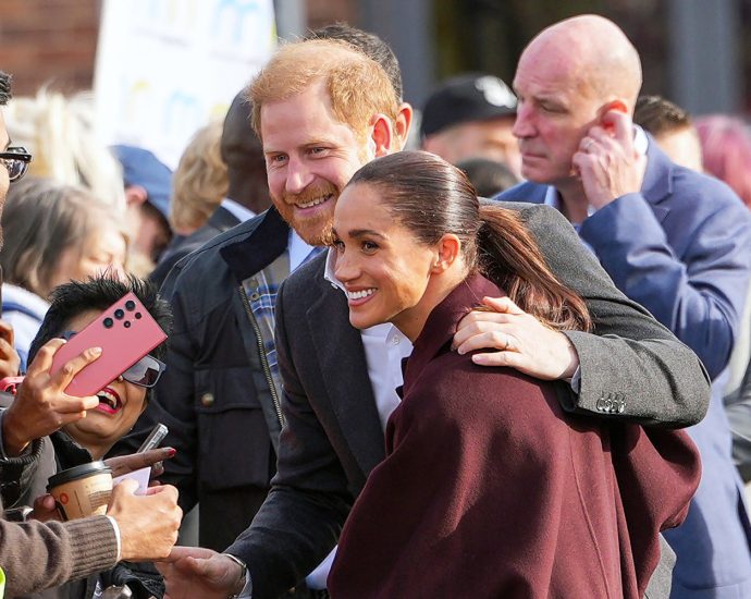 harry-and-meghan-make-first-joint-appearance-since-returning-to-uk.