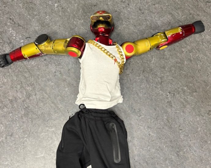 police-seize-robot-that-groped-16-year-old-girl,-investigate-whether-young-men-were-at-the-controls